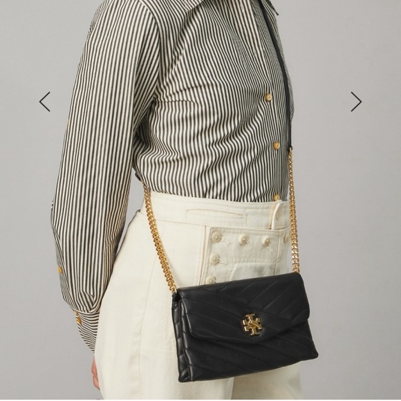 Tory Burch Kira Chain Wallet black with gold hardware with dust bag LIKE NEW - Picture 14 of 16